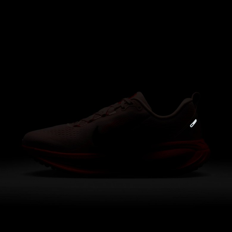 Nike Vomero 18 Nike Vomero 18