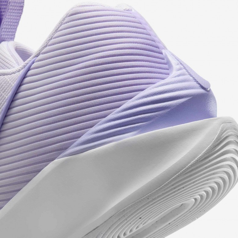 Nike G.T. Jump Academy Nike G.T. Jump Academy