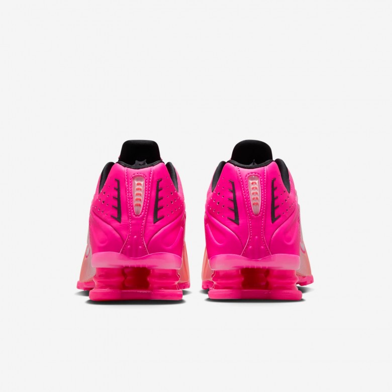 Nike Shox R4 Nike Shox R4