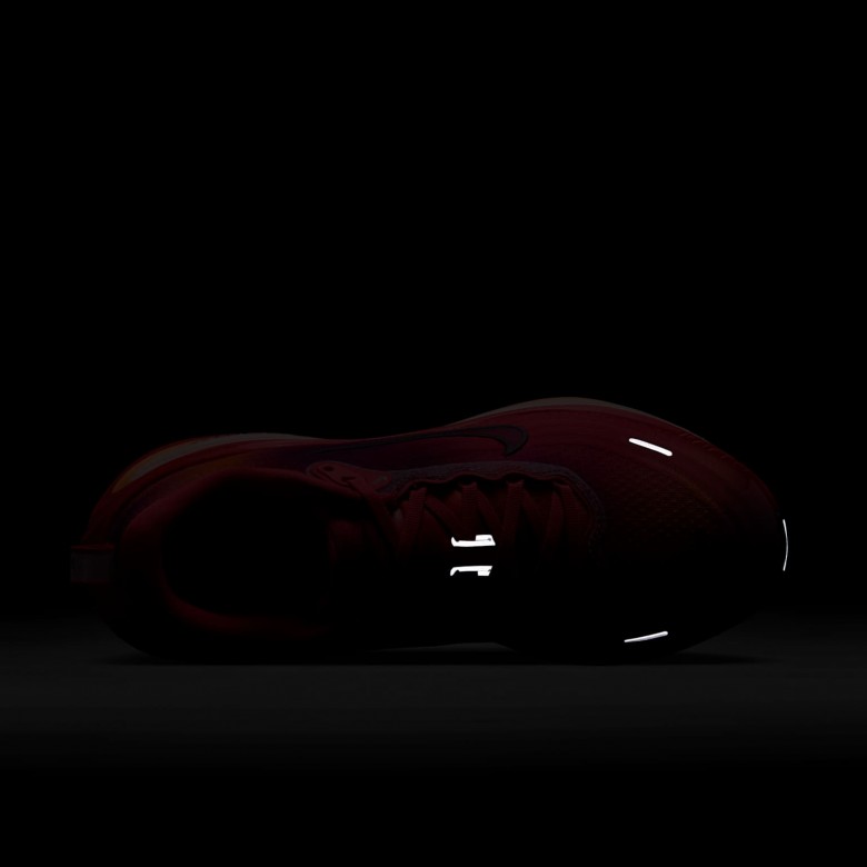 Nike Vomero Plus SE Nike Vomero Plus SE