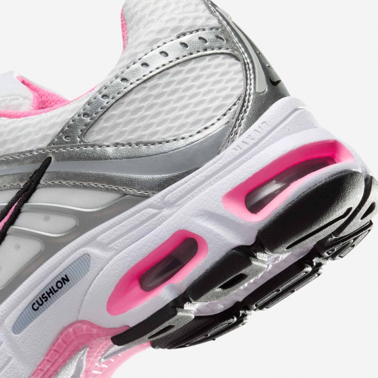 Nike Air Max Moto 2K Nike Air Max Moto 2K