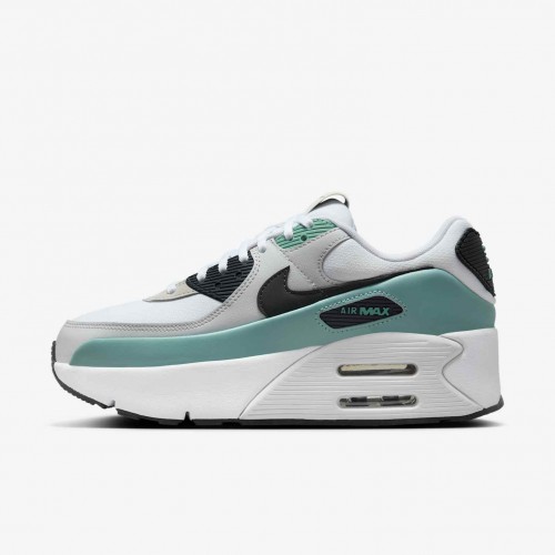 Nike Air Max 90 LV8 Nike Air Max 90 LV8