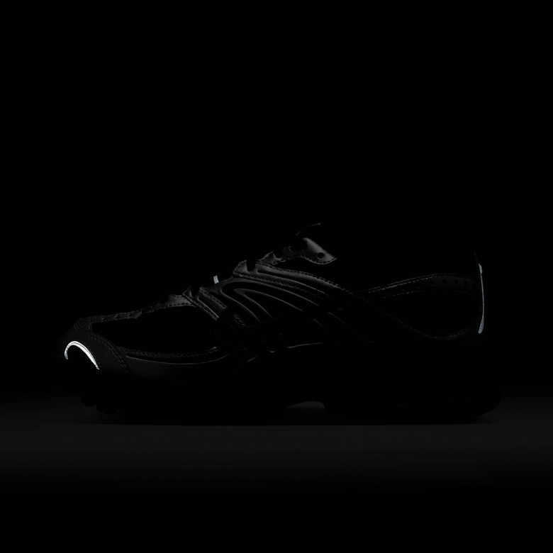 Nike Air Max Moto 2K Nike Air Max Moto 2K