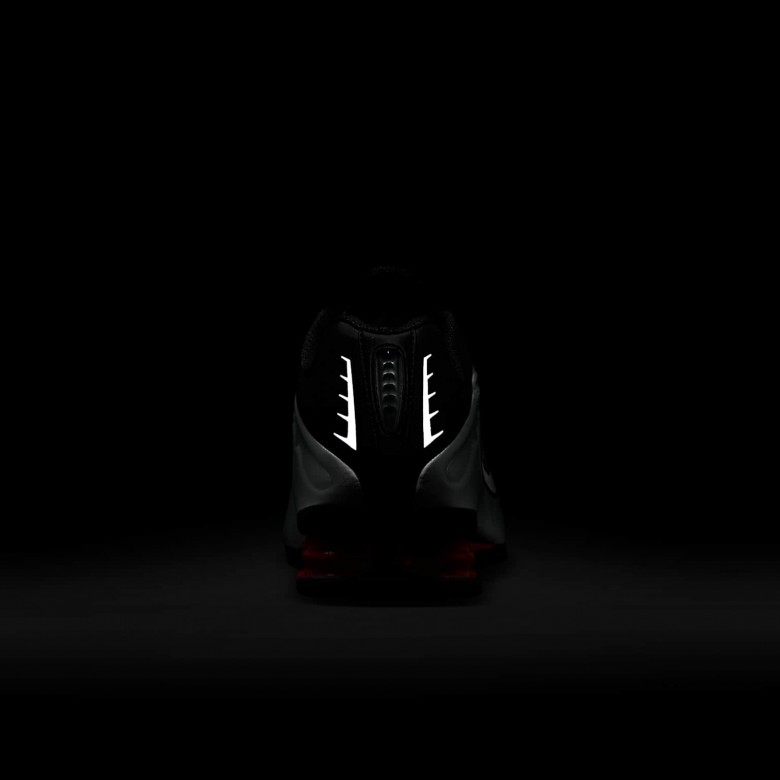 Nike Shox R4 Nike Shox R4