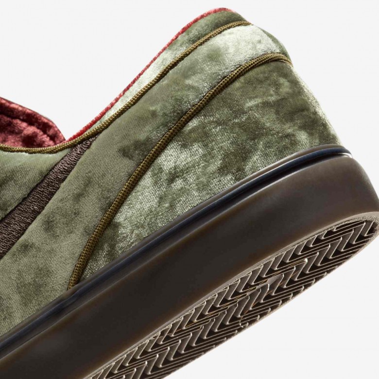 Nike SB Zoom Janoski OG+ SE Nike SB Zoom Janoski OG+ SE