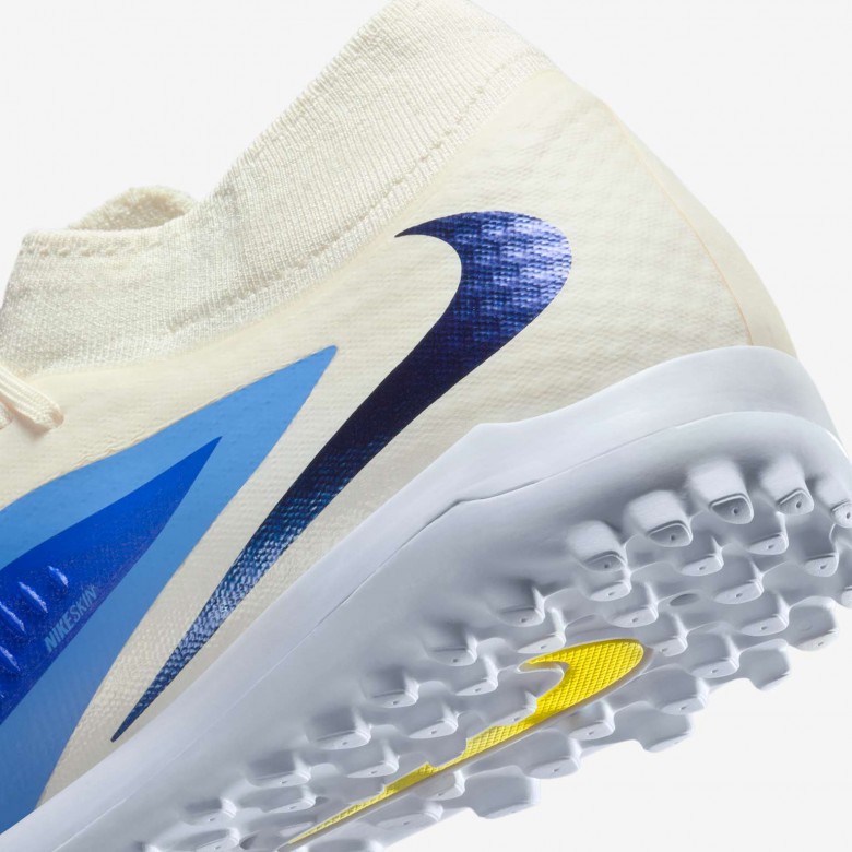 Nike Phantom 6 High Academy Nike Phantom 6 High Academy