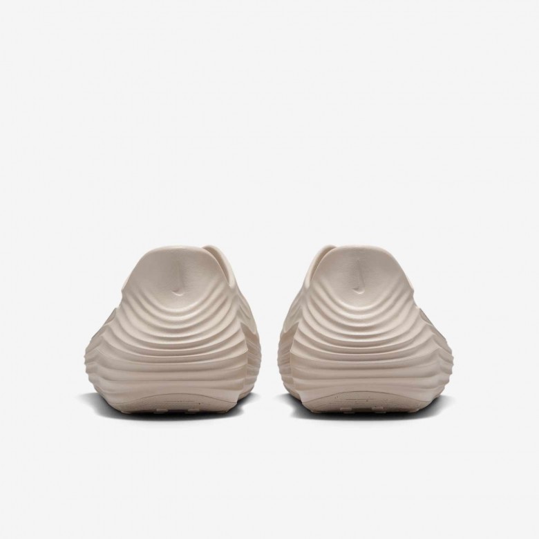 Nike ReactX Rejuven8 Nike ReactX Rejuven8