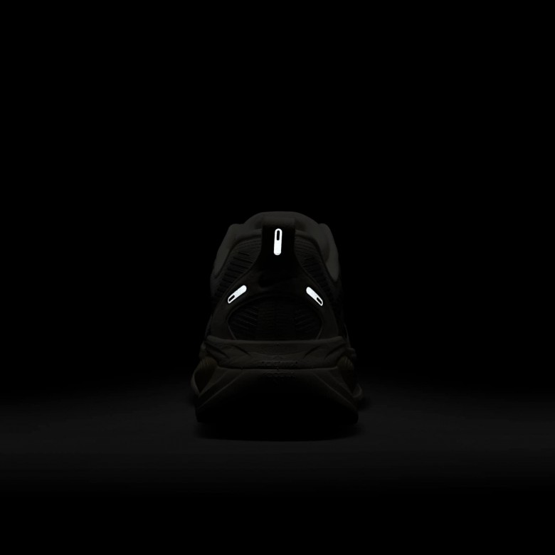 Nike Vomero 18 Nike Vomero 18