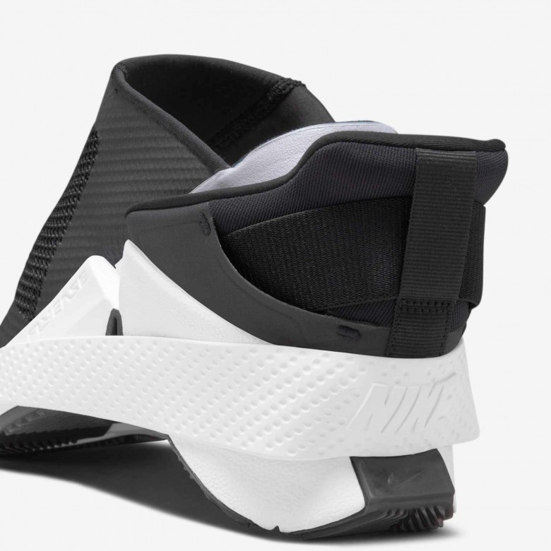 Nike Go FlyEase Nike Go FlyEase