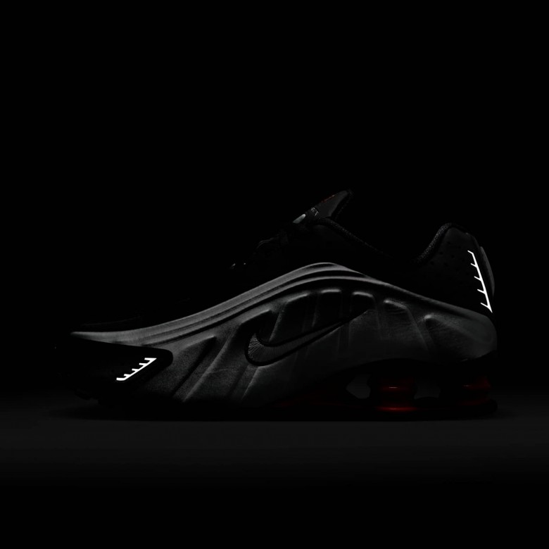 Nike Shox R4 Nike Shox R4