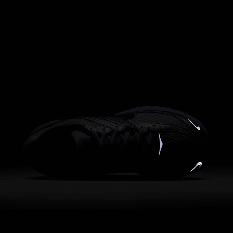 Nike Air Max Moto 2K Nike Air Max Moto 2K