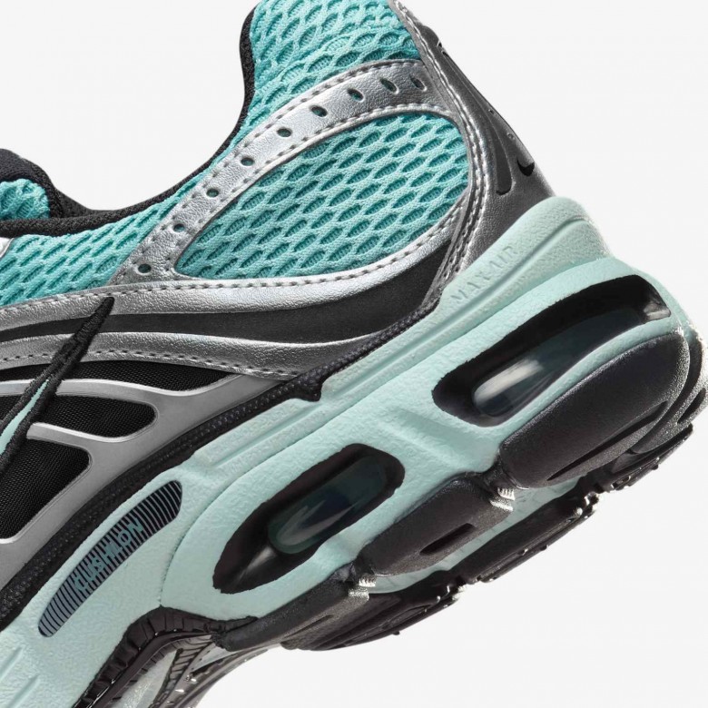 Nike Air Max Moto 2K Nike Air Max Moto 2K