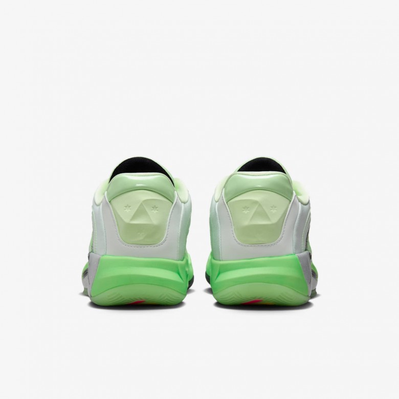 Luka 4 "Space Navigator" Luka 4 "Space Navigator"