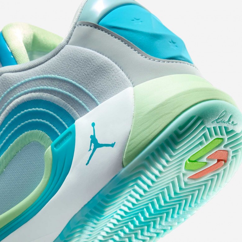 Luka 4 "Navigator" Luka 4 "Navigator"