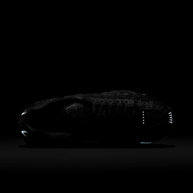 Nike Shox R4 Nike Shox R4