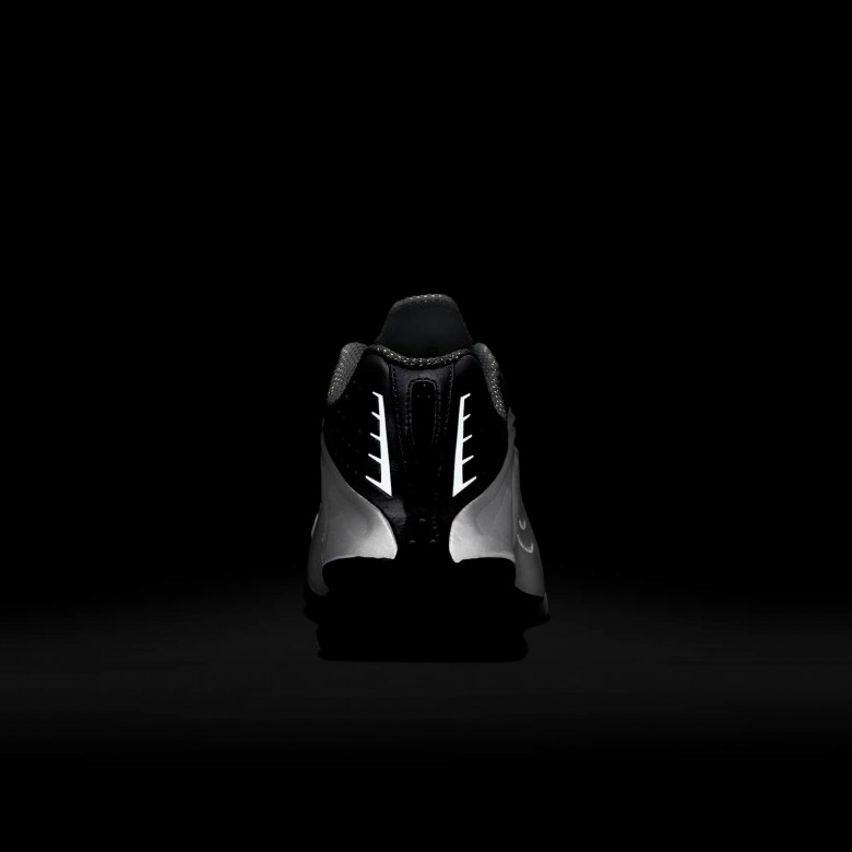 Nike Shox R4 Nike Shox R4