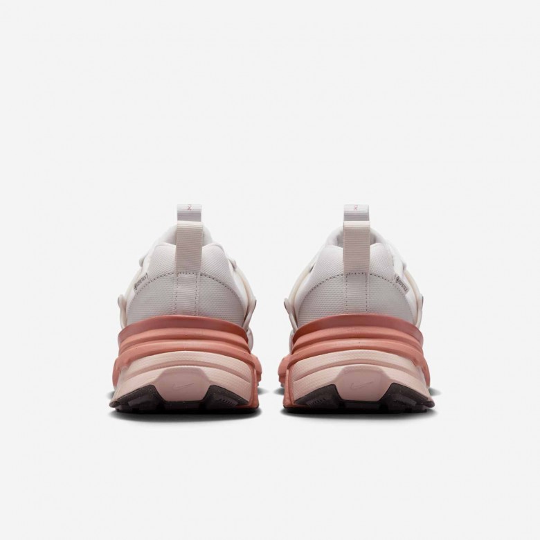 Nike V2K Run GORE-TEX Nike V2K Run GORE-TEX