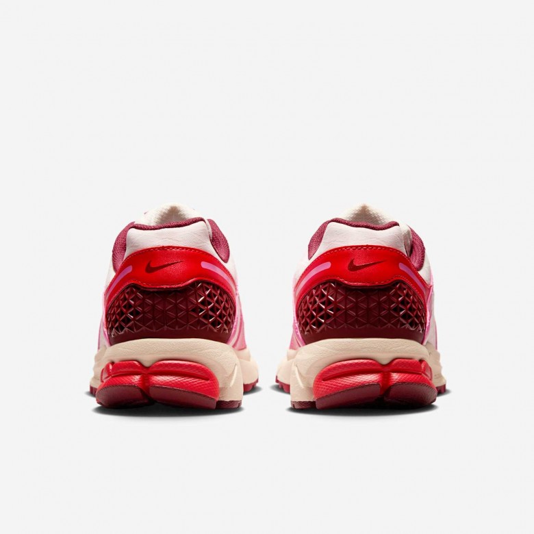 Nike Zoom Vomero 5 Nike Zoom Vomero 5