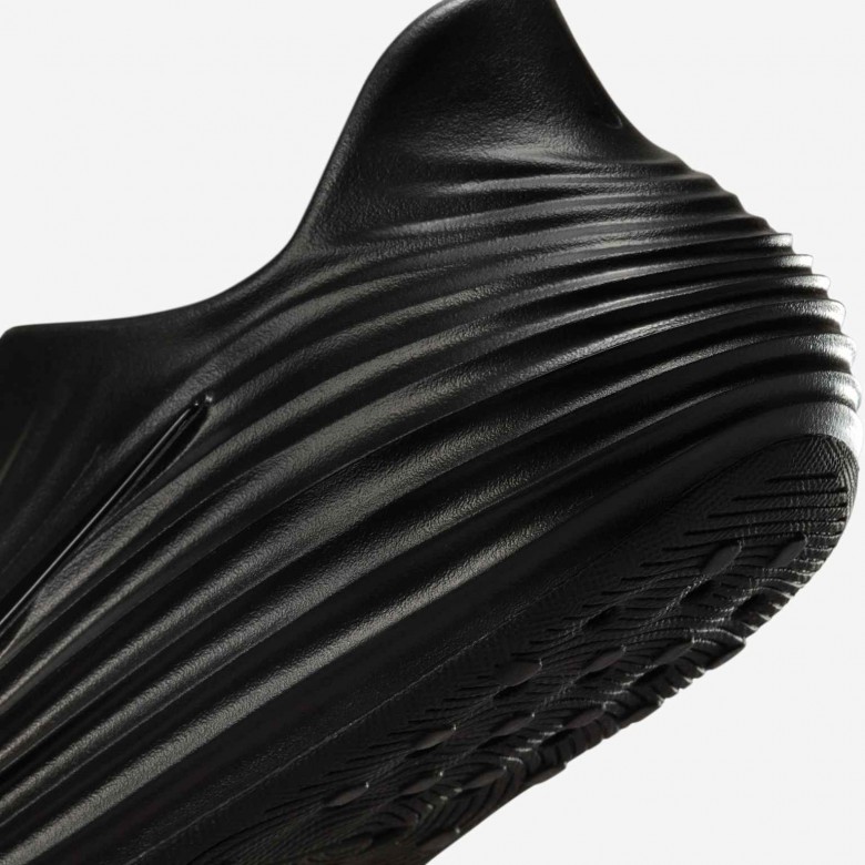 Nike ReactX Rejuven8 Nike ReactX Rejuven8