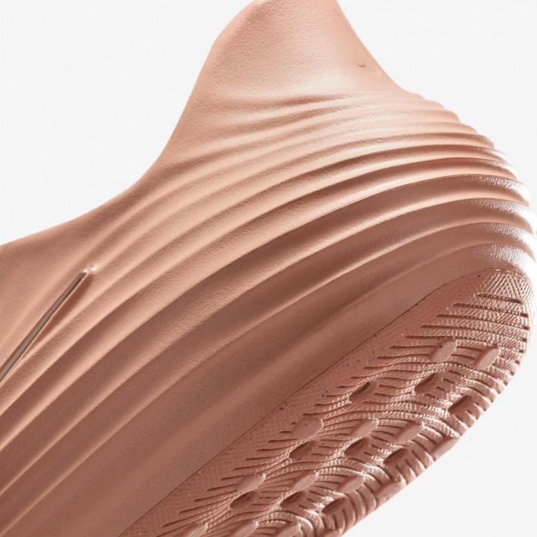 Nike ReactX Rejuven8 Nike ReactX Rejuven8