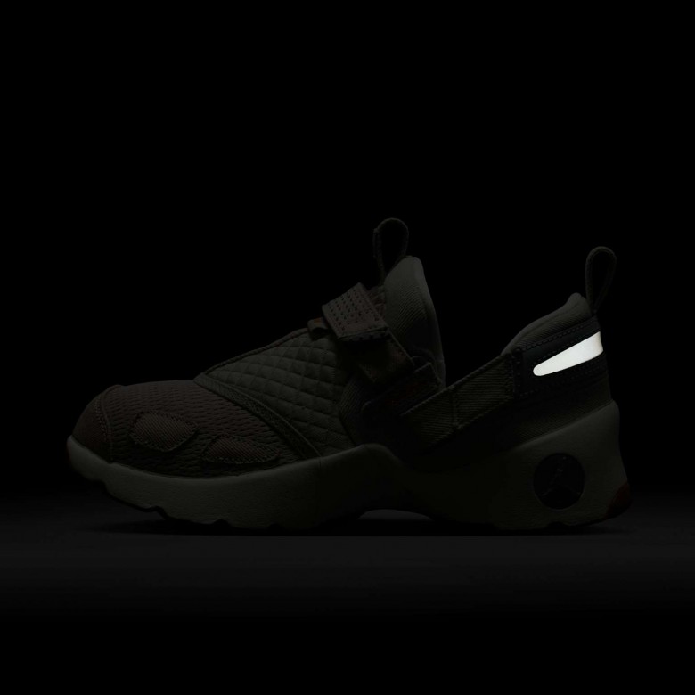 Jordan Trunner LX Jordan Trunner LX