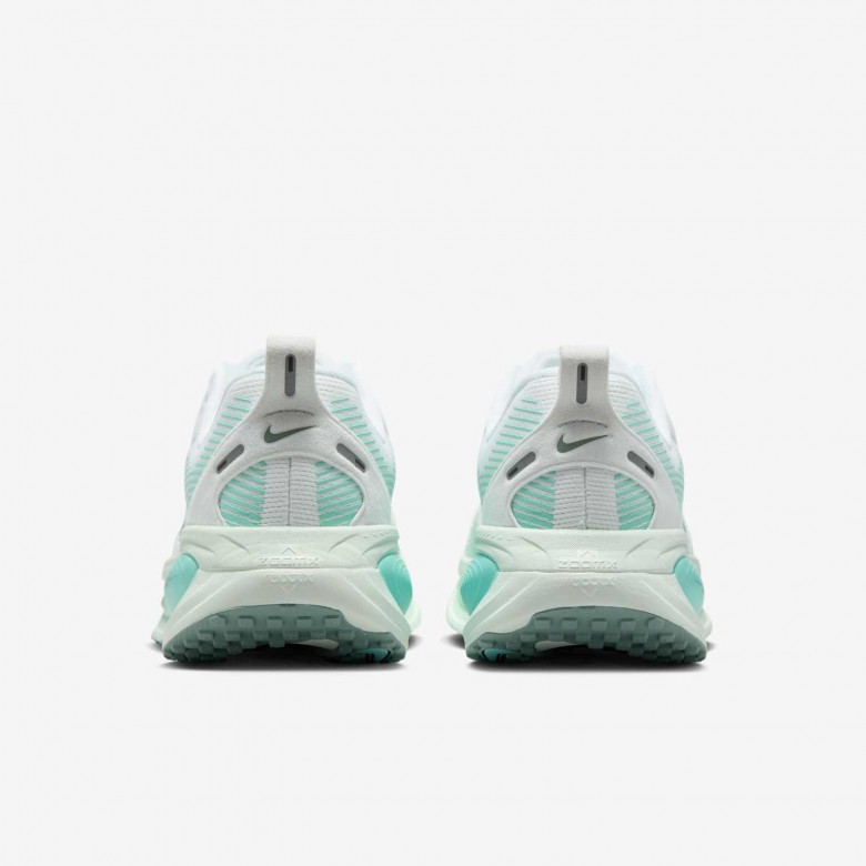 Nike Vomero 18 Nike Vomero 18