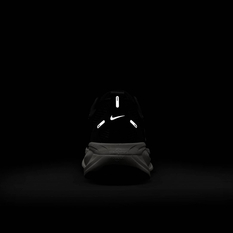 Nike Vomero 18 Nike Vomero 18