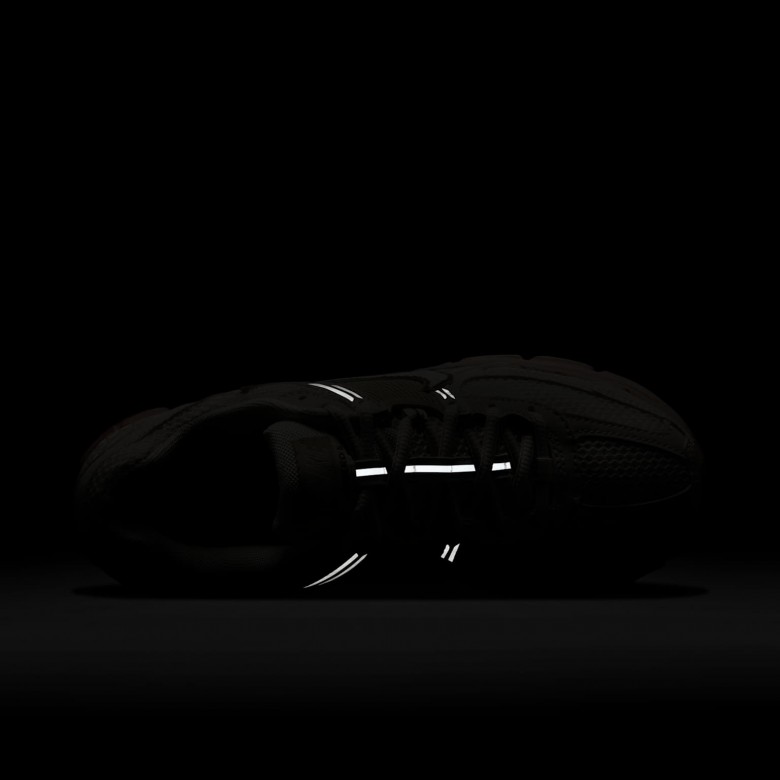 Nike Zoom Vomero 5 Nike Zoom Vomero 5