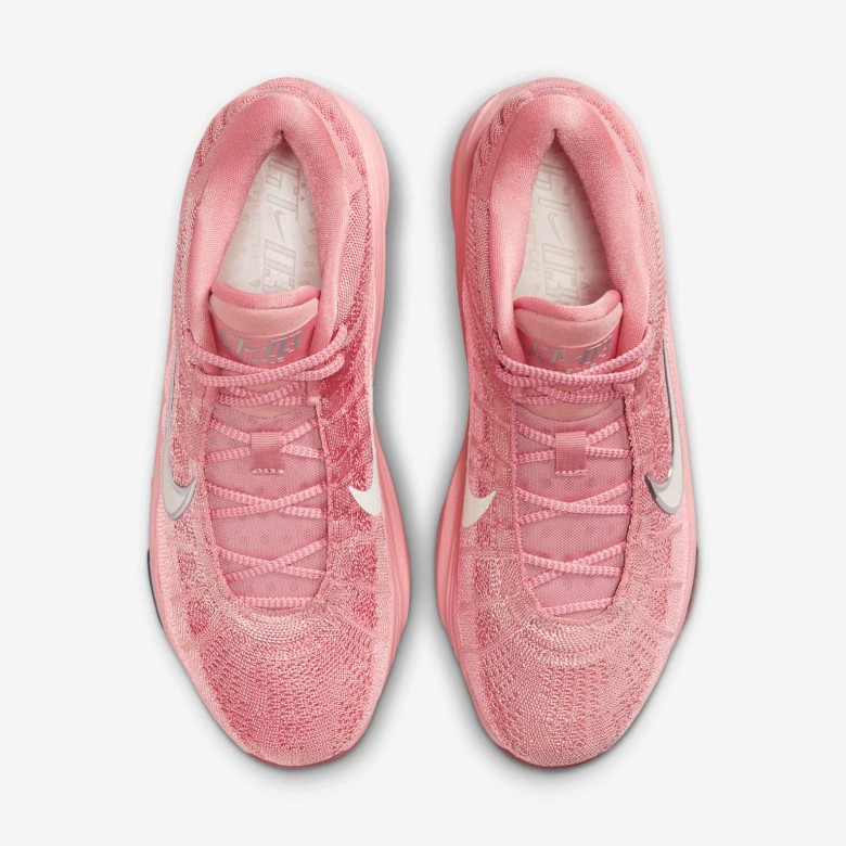 Nike G.T. Hustle 3 Nike G.T. Hustle 3