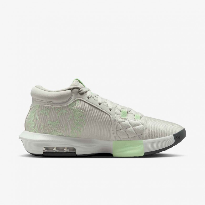 LeBron Witness VIII LeBron Witness VIII