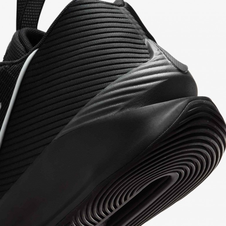 Nike G.T. Jump Academy Nike G.T. Jump Academy