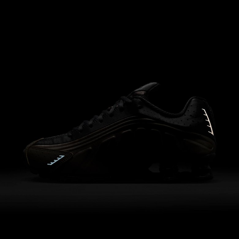 Nike Shox R4 Nike Shox R4