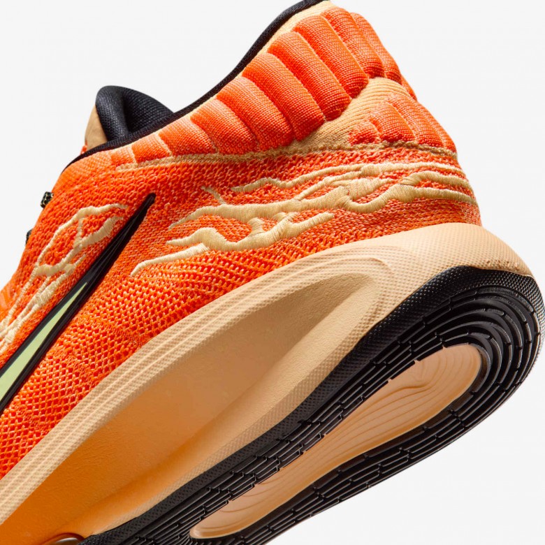 Nike G.T. Hustle 3 Nike G.T. Hustle 3