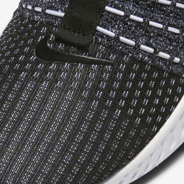 Nike Phantom Run 2 Nike Phantom Run 2