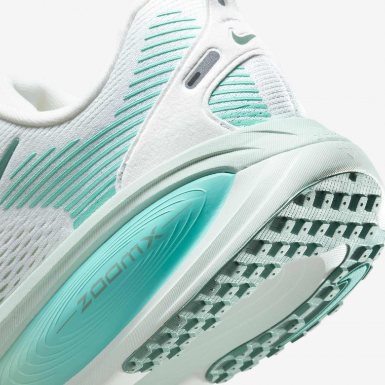 Nike Vomero 18 Nike Vomero 18