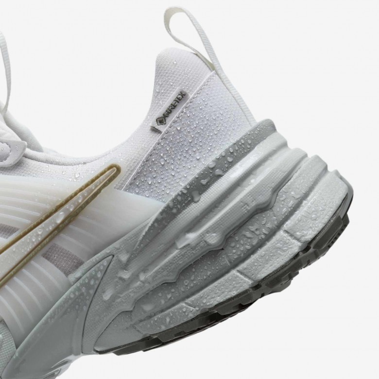 Nike V2K Run GORE-TEX Nike V2K Run GORE-TEX