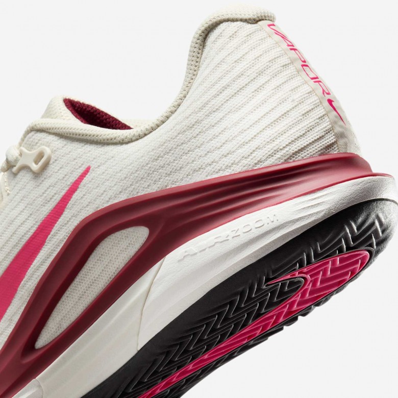 Nike Vapor 12 Nike Vapor 12