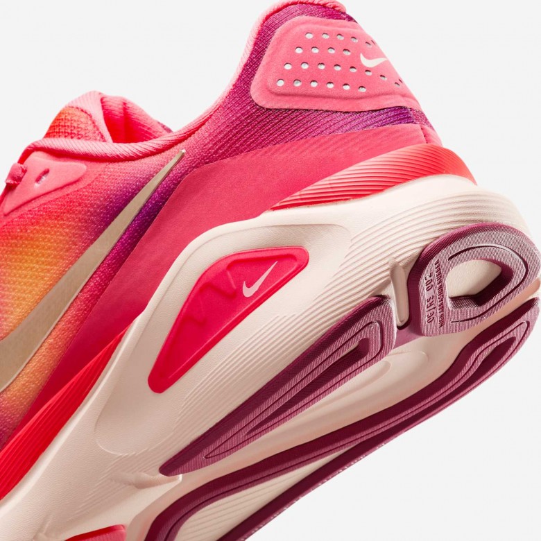 Nike Structure 26 SE Nike Structure 26 SE