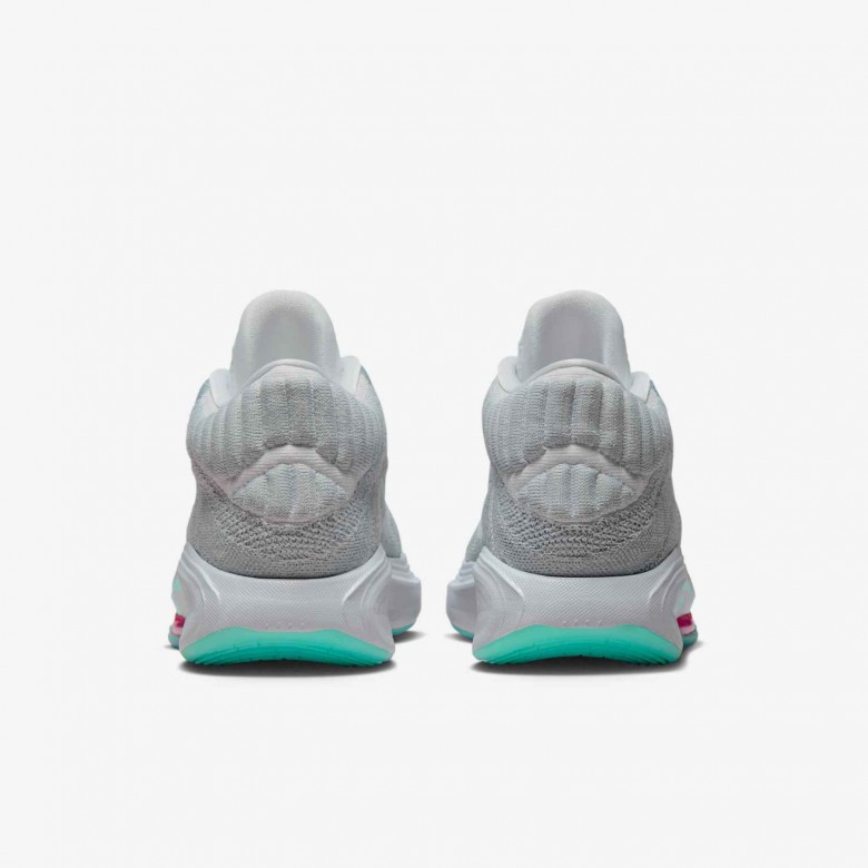 Nike G.T. Hustle 3 Nike G.T. Hustle 3