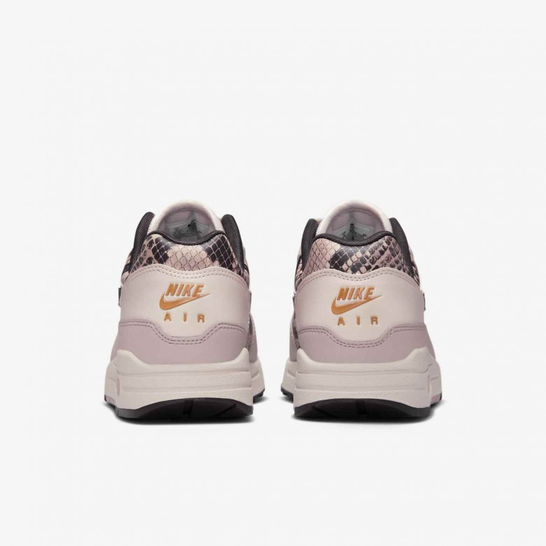 Nike Air Max 1 '87 Nike Air Max 1 '87