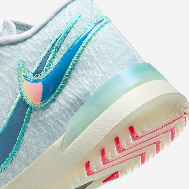 LeBron NXXT Genisus LeBron NXXT Genisus