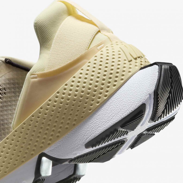 Nike Go FlyEase Nike Go FlyEase