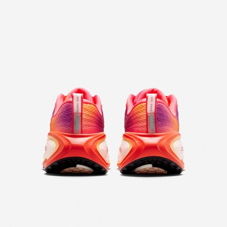 Nike Vomero Plus SE Nike Vomero Plus SE