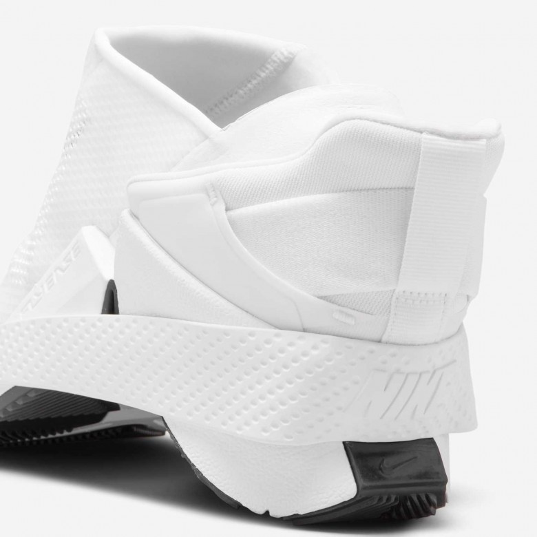 Nike Go FlyEase Nike Go FlyEase