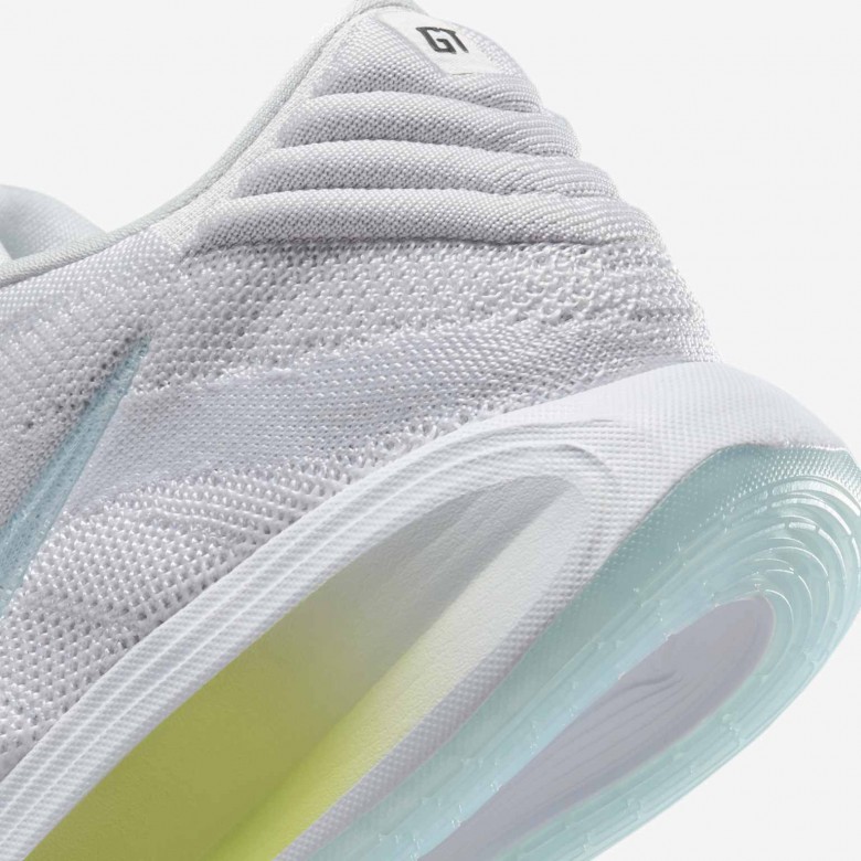 Nike G.T. Hustle 3 Nike G.T. Hustle 3