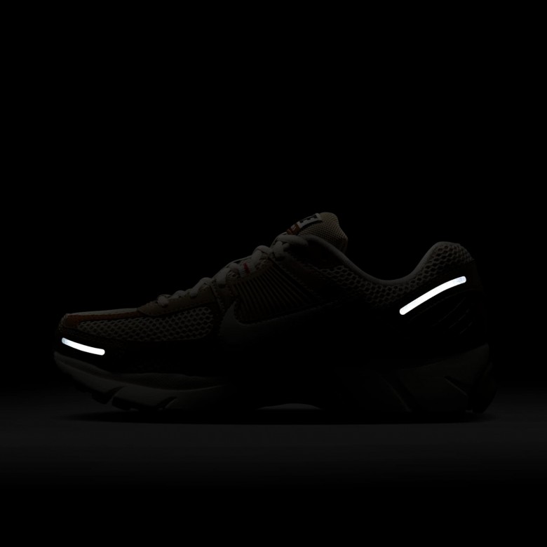 Nike Zoom Vomero 5 Nike Zoom Vomero 5