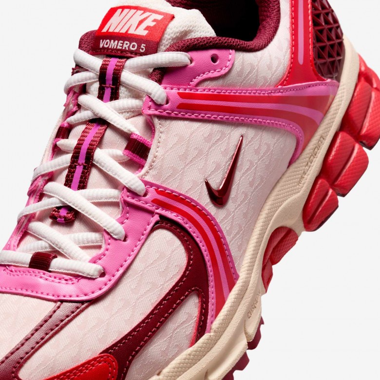 Nike Zoom Vomero 5 Nike Zoom Vomero 5