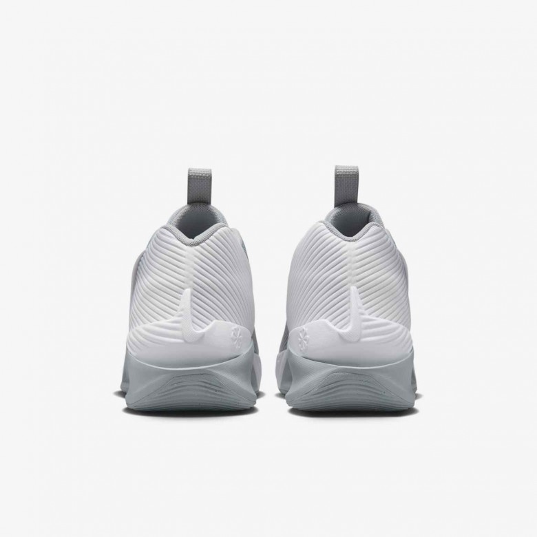 Nike G.T. Jump Academy Nike G.T. Jump Academy