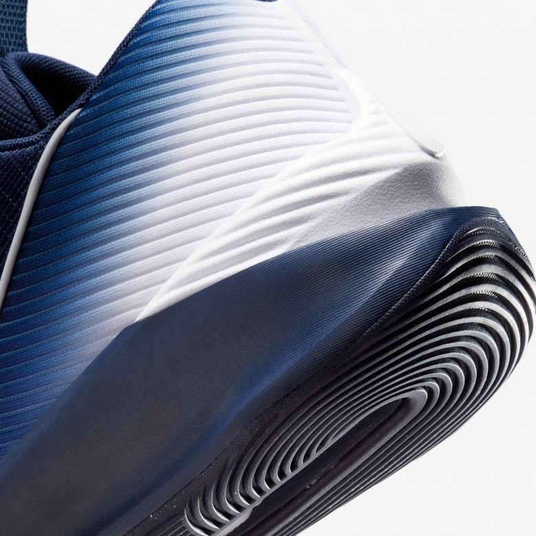 Nike G.T. Jump Academy Nike G.T. Jump Academy